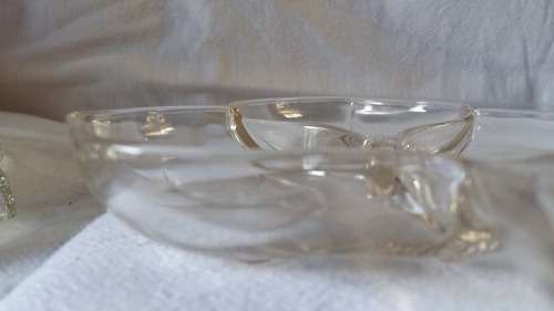 2 x cut glass rounded leaf 3 division server
